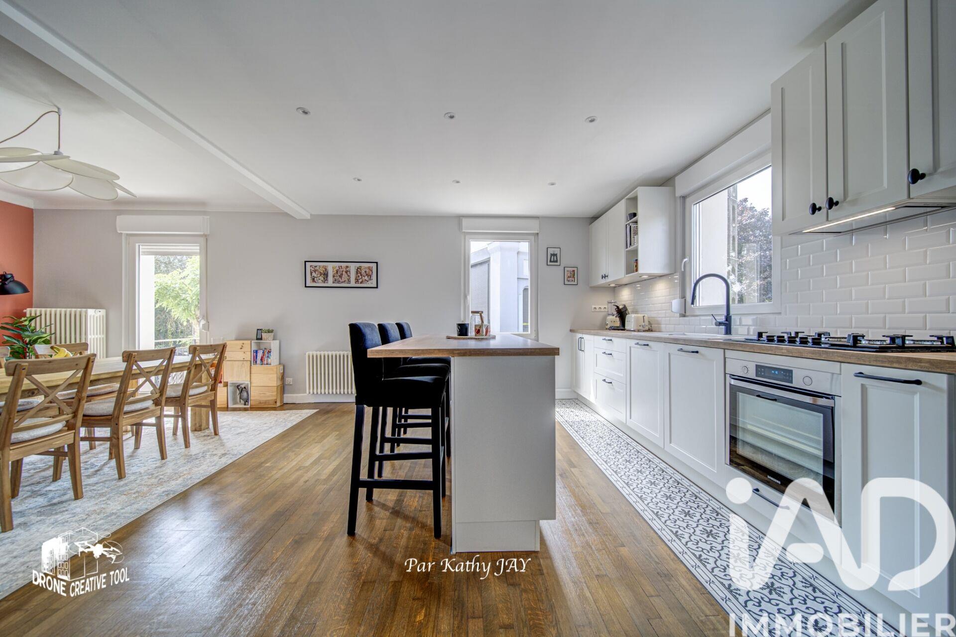 Maison à vendre, 136m², Moulins-lès-Metz