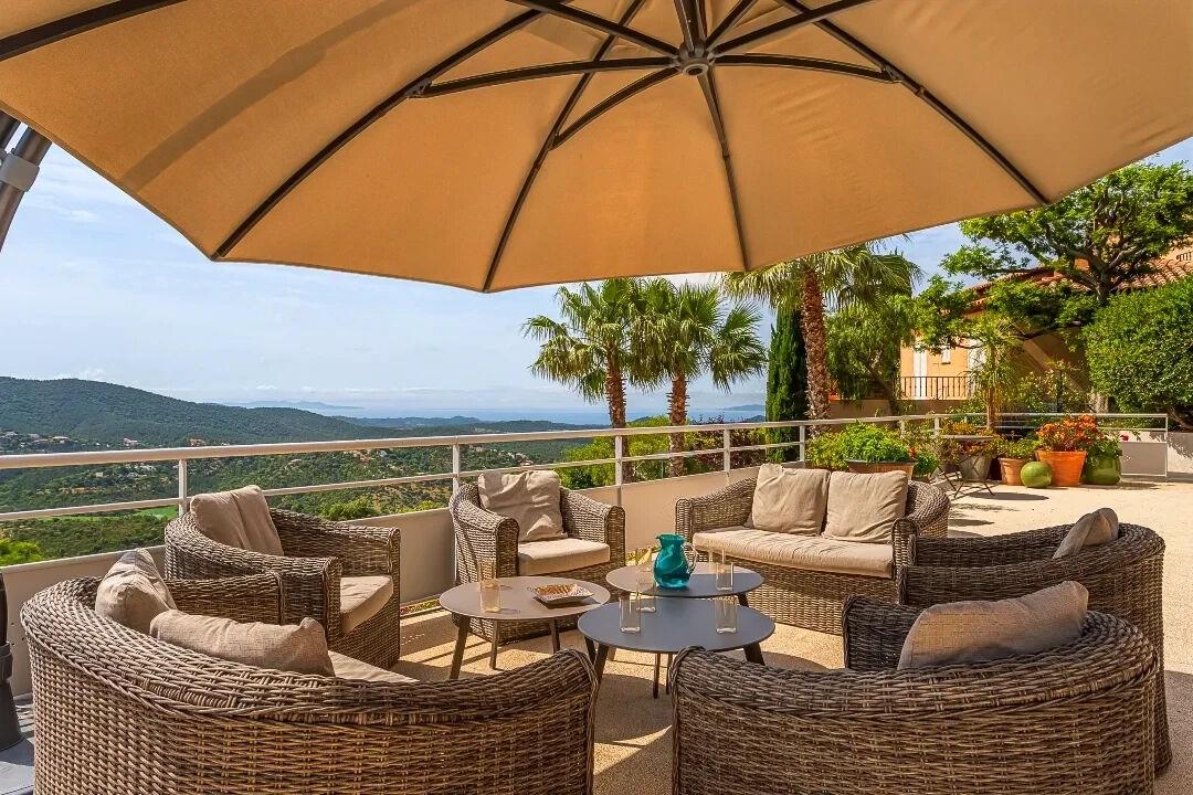 Maison à vendre, 320m², La Londe-les-Maures