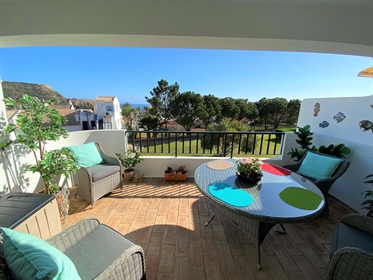 Cosy 3 Bedroom Townhouse with Lovely Sea Views Located at Luz