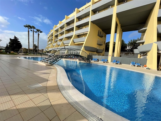 1 Bedroom Apartment Located Close by the Marina