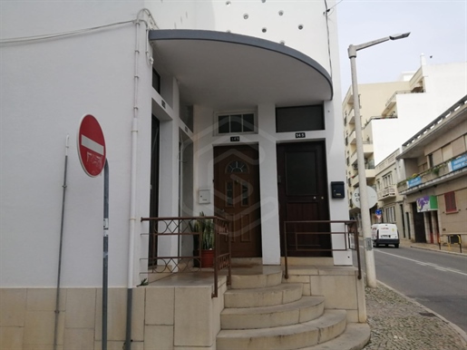 Apartamento T4 no centro da cidade de Loulé, Algarve