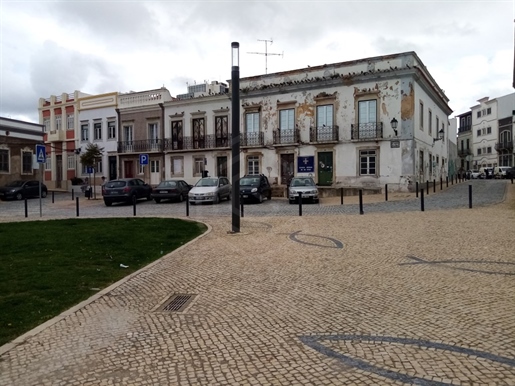 Immeuble, excellent emplacement, central, Faro, Algarve