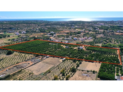 Plot of land with project for villa, Quarteira, algarve