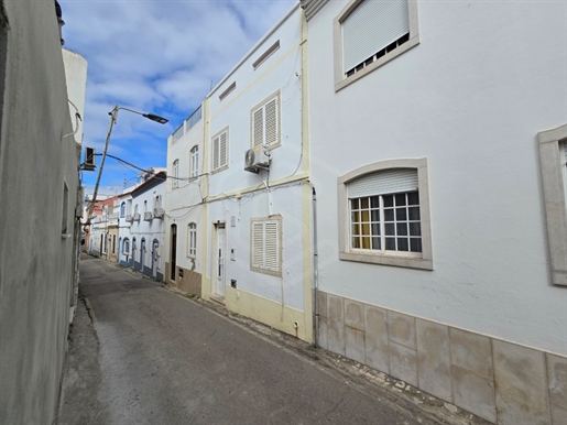 Terraced house, old town, Albufeira