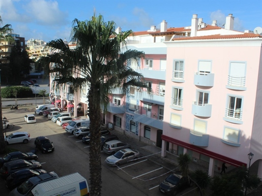 3 bedroom flat, with lift and garage, in Lagos, Algarve