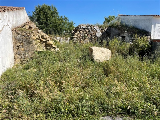 Plot of land with Ruin in São Brás de Alportel, Algarve