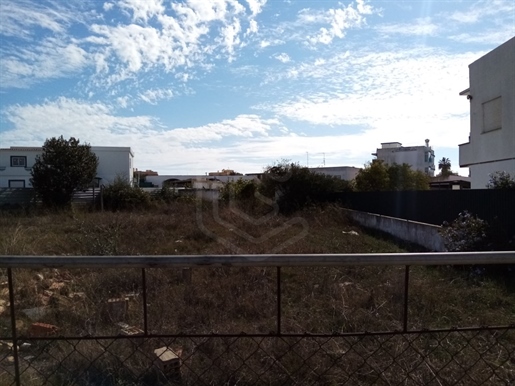 Land in urban space for construction at height, Olhão, Algarve