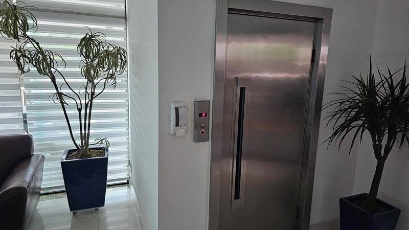 Purchase: Apartment (11030-000)