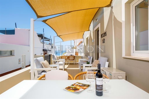 Algarve, villa with 4 independent studios, located in the center of the village of Carvoeiro, only 3