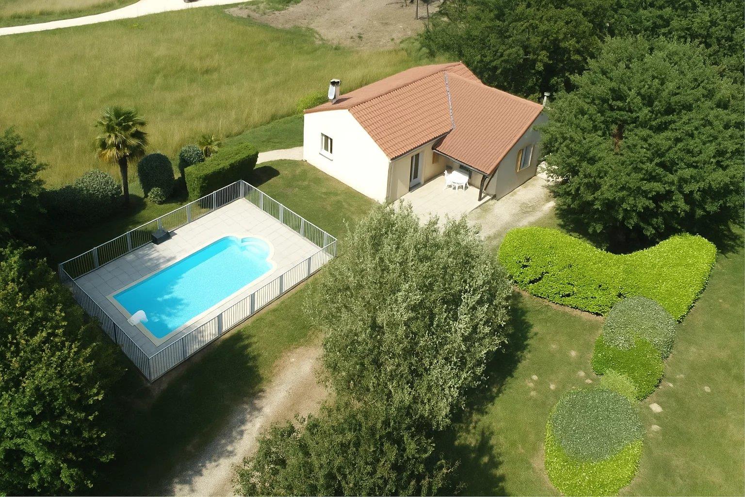 Single-Storey house – 5 minutes from Gourdon