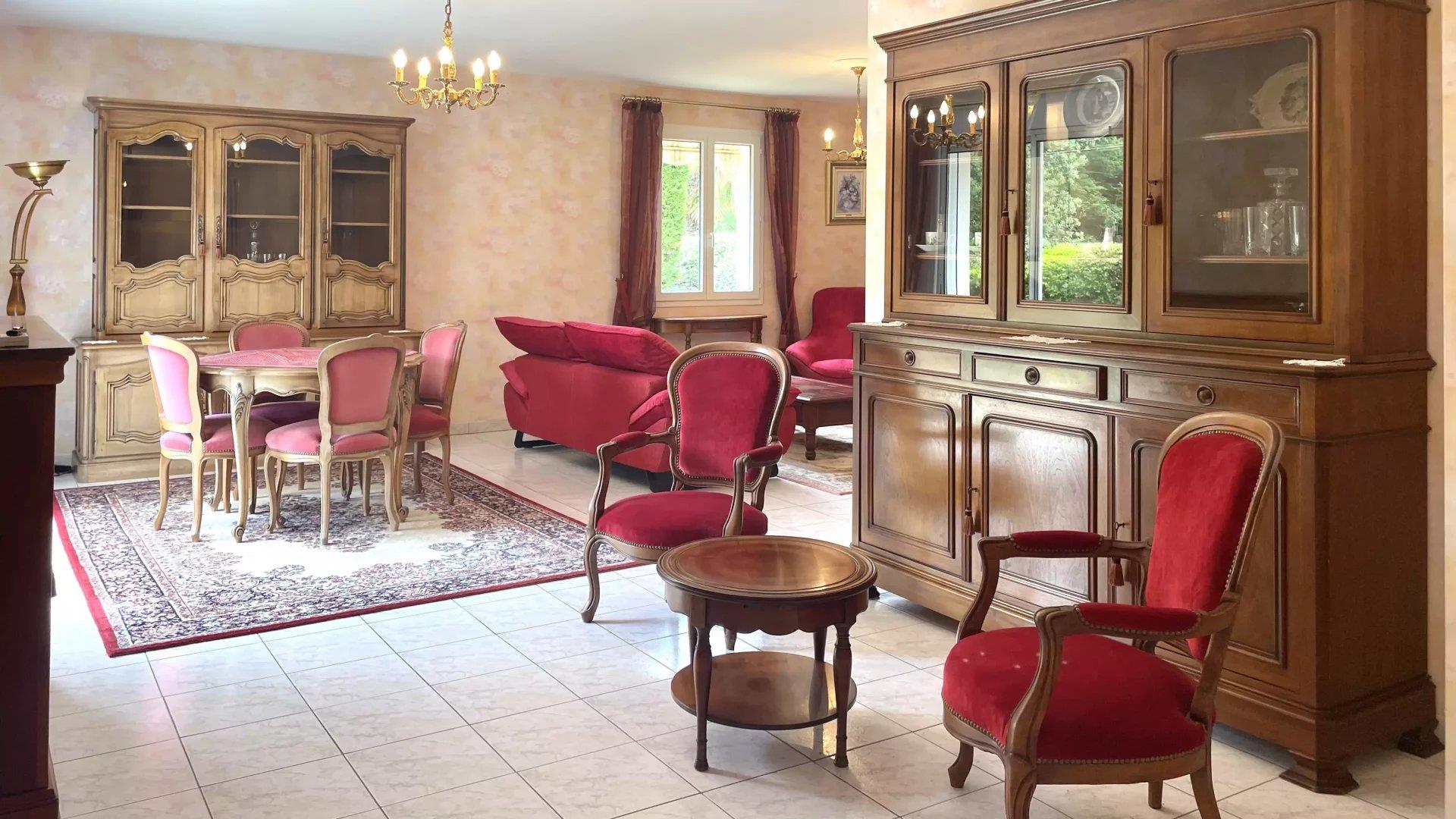 Single-Storey house – 5 minutes from Gourdon