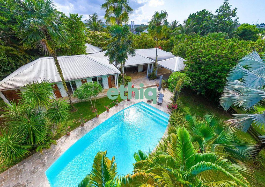 4 bedroom luxury House for sale in Petit-Bourg, Guadeloupe