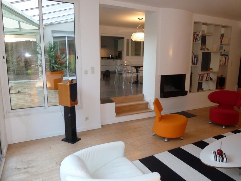 Superbe Maison de Centre Ville à la Roche sur Yon avec Piscine Interieure et 2 Garages