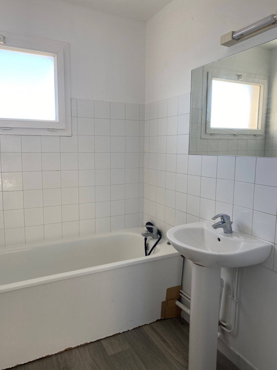 Appartement à vendre, 64m², Pont-Saint-Esprit