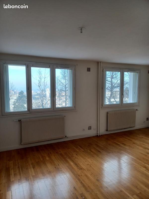 Appartement à louer, 63m², Rochetaillée