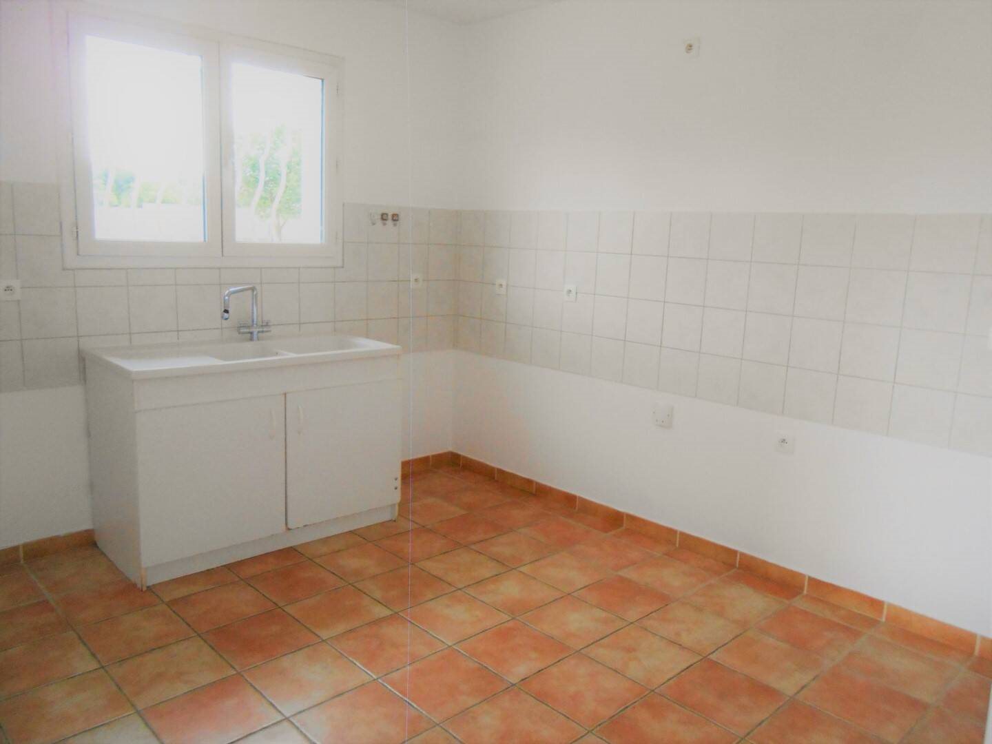 Maison à louer, 91m², Galargues