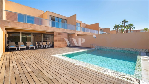 Maison de ville de 3 chambres avec piscine privée à 500m de la plage, Salgados - Guia
