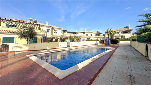 Villa med 2 sovrum och gemensam pool, Almancil