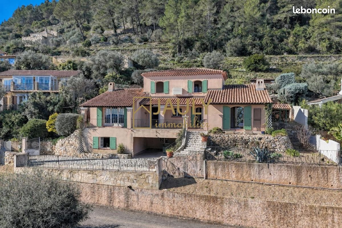 Maison à vendre, 190m², Solliès-Ville