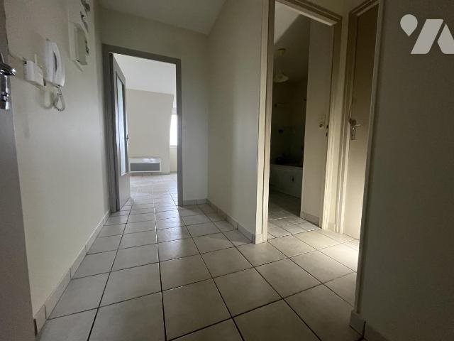 Appartement à louer, 40m², Evron