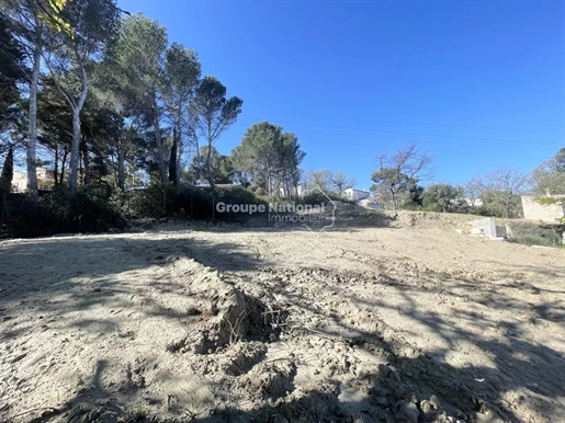 Chateauneuf De Gadagne Building land of 724 m2