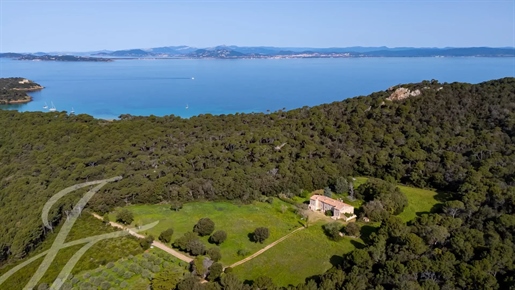 Propriedade excecional na ilha de Porquerolles