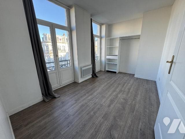 Appartement à louer, 72m², Lille