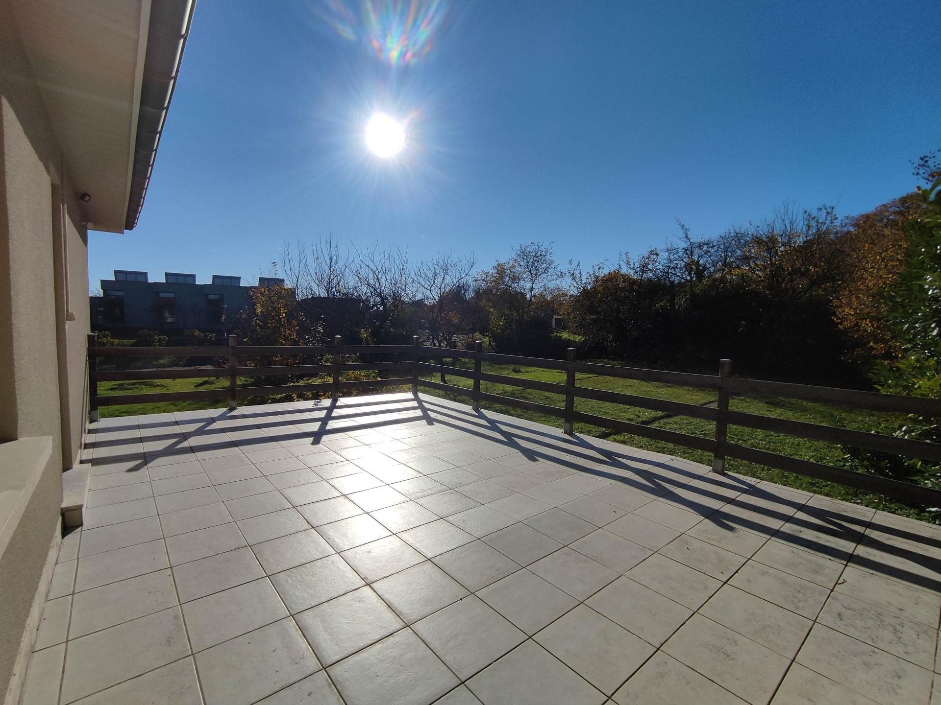 Maison à vendre, 129m², Charnay-lès-Mâcon