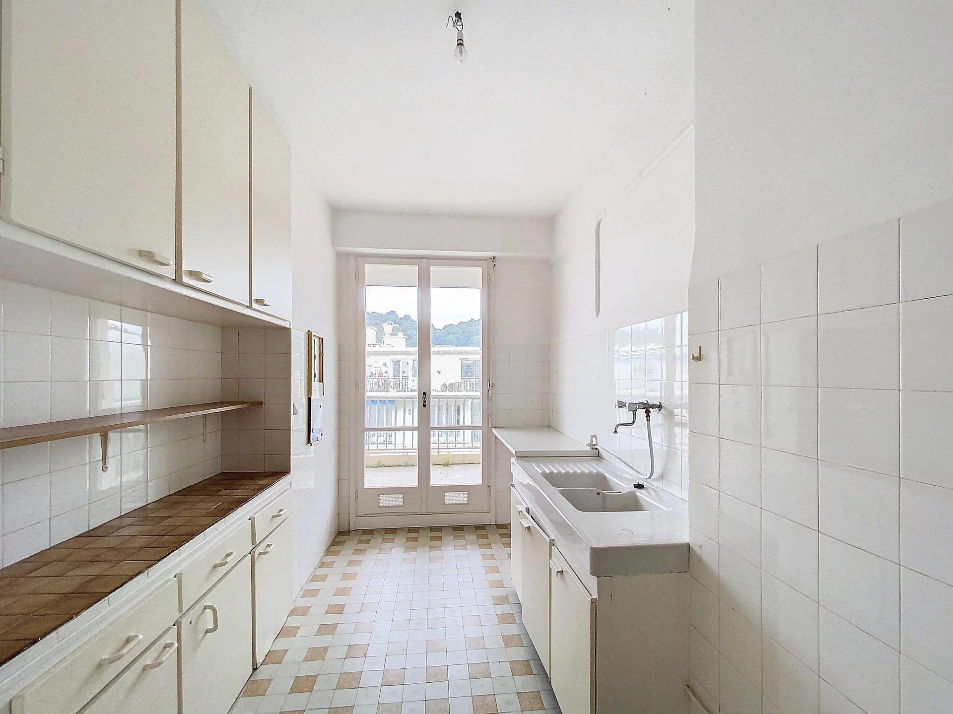 Appartement à louer, 87m², Nice
