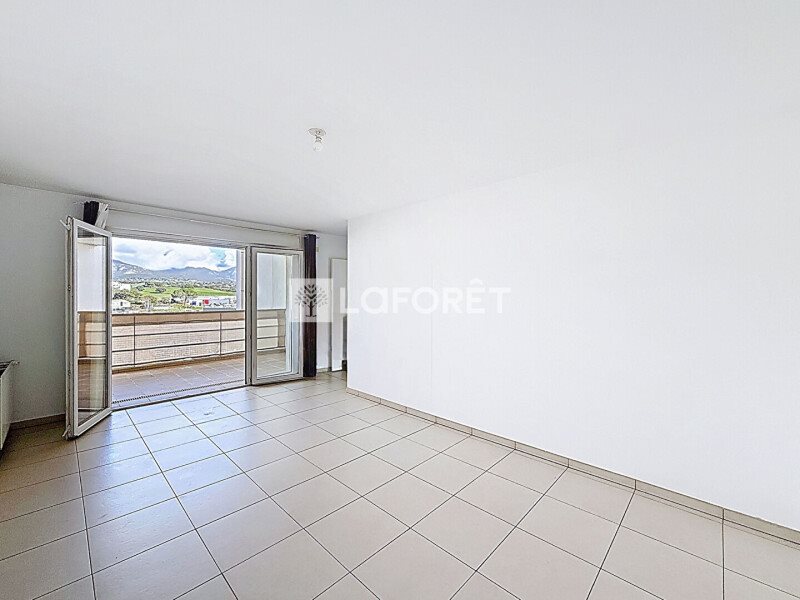 Appartement à louer, 70m², Sarrola-Carcopino