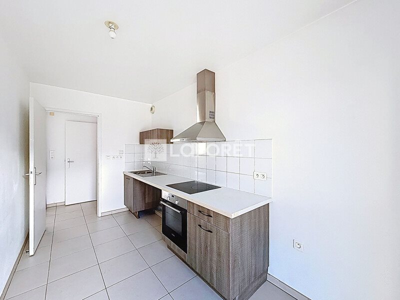 Appartement à louer, 70m², Sarrola-Carcopino