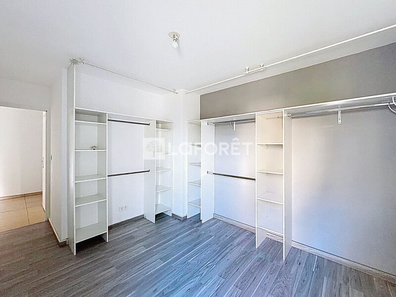 Appartement à louer, 70m², Sarrola-Carcopino