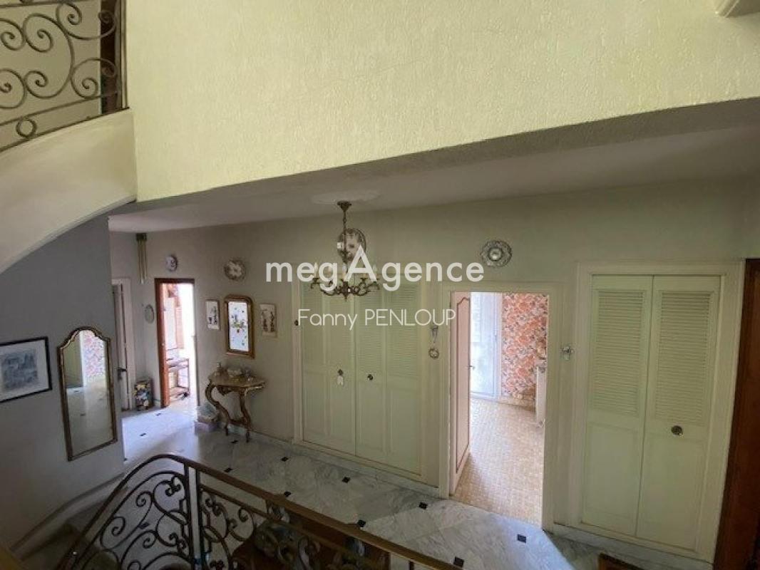 Maison à vendre, 200m², Saint-Hilaire-du-Harcouët