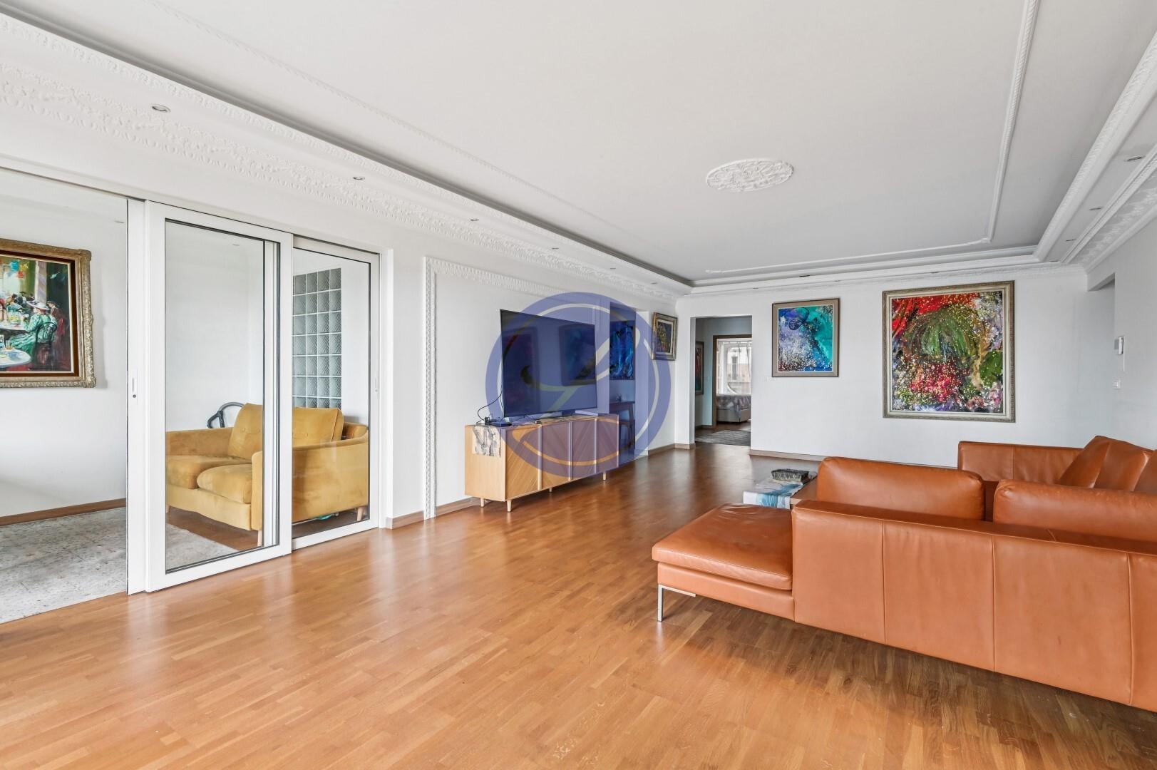 Appartement à louer, 113m², Paris 16ème