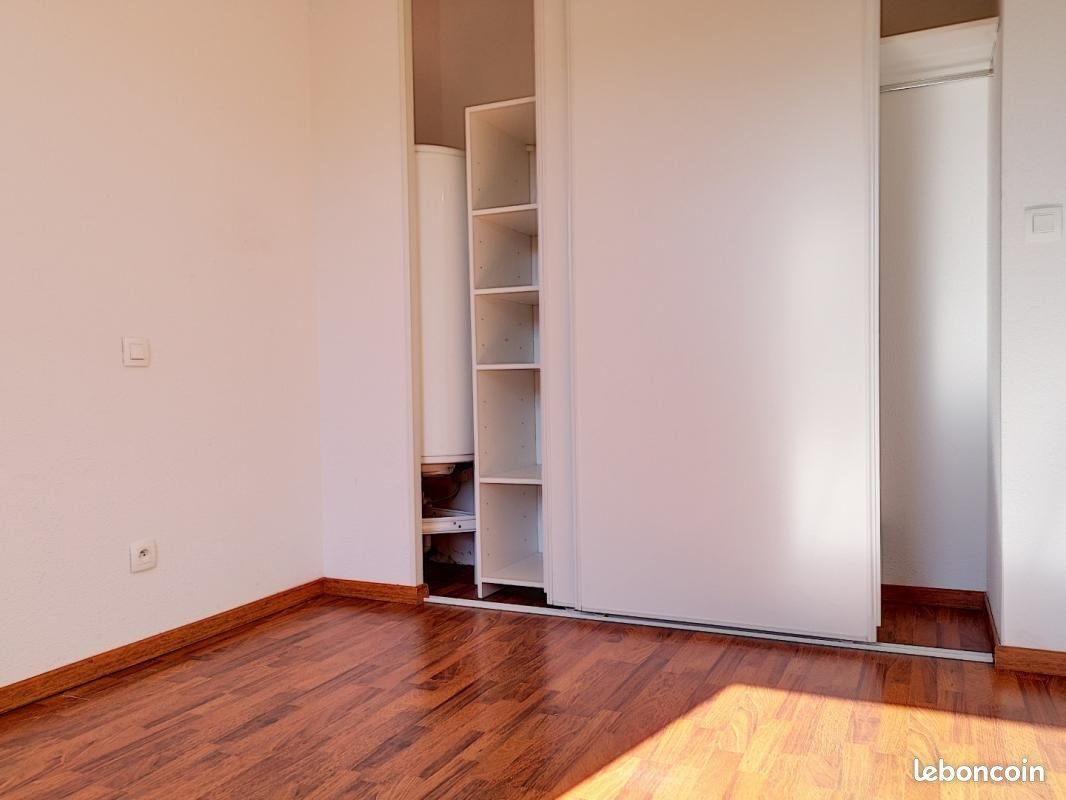 Appartement à louer, 37m², Damazan