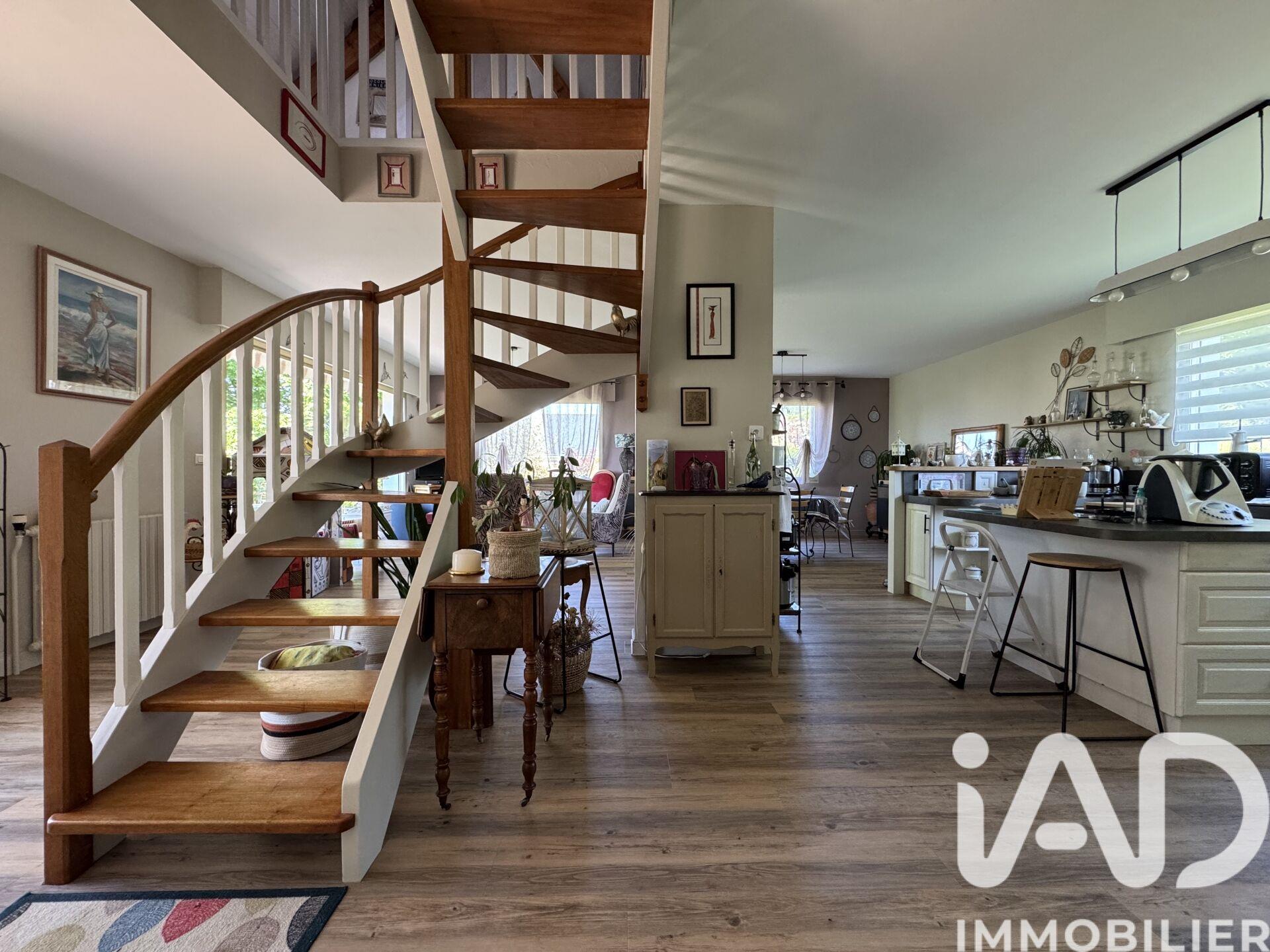 Maison à vendre, 178m², La Flèche