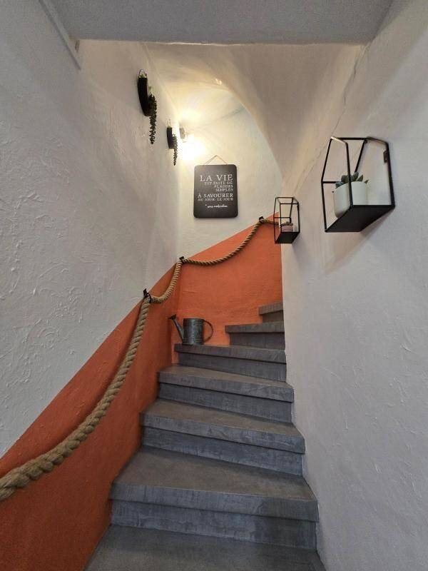 Maison à louer, 80m², Vinassan