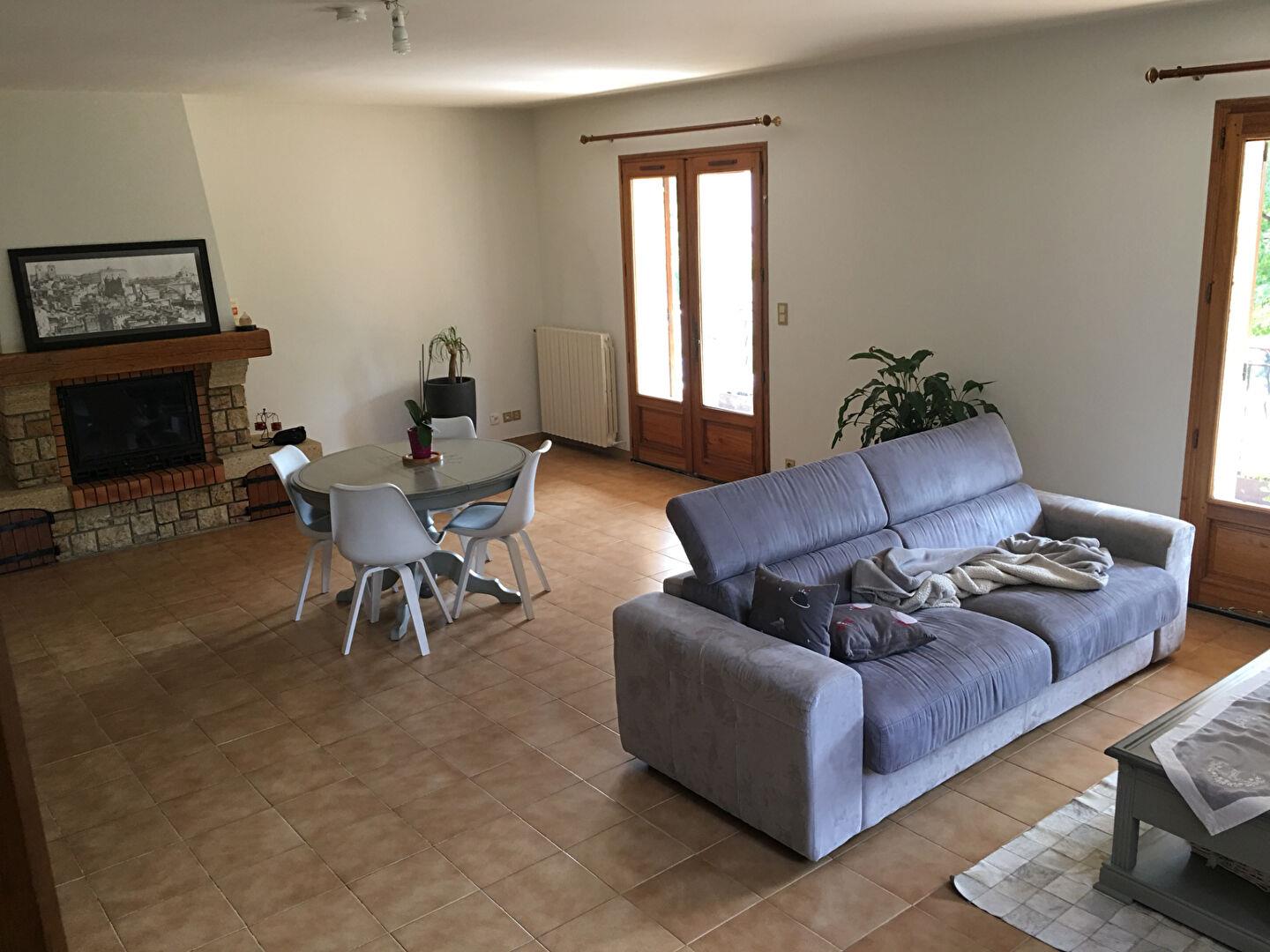 Maison à louer, 167m², Plan-de-Cuques