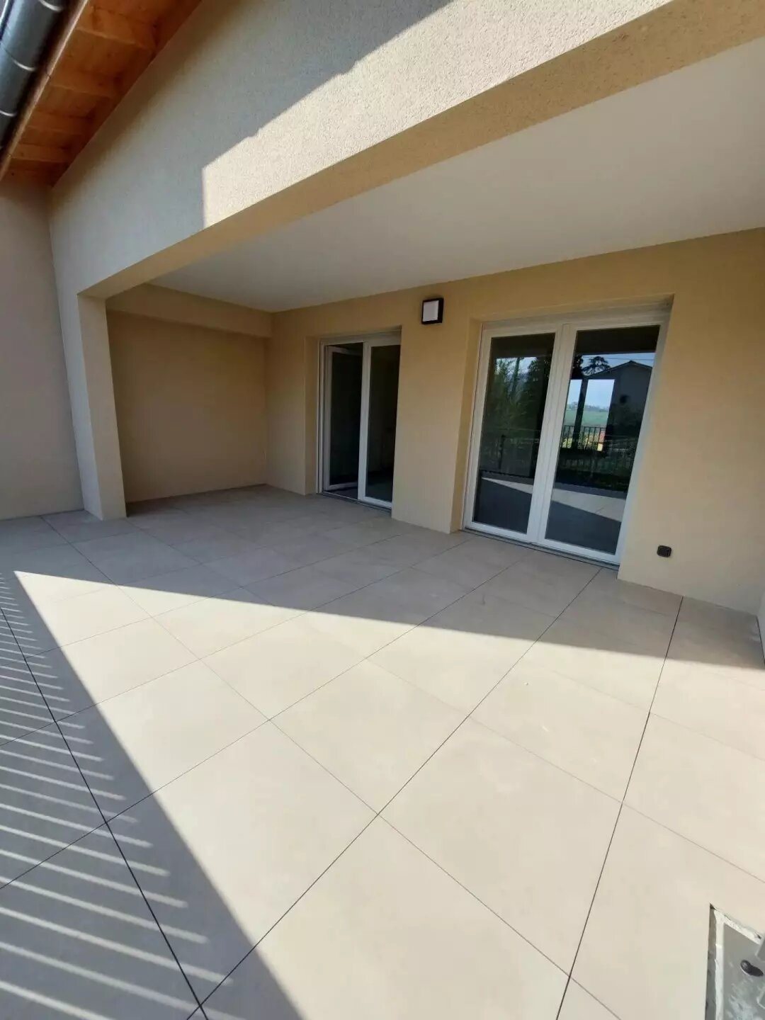 Appartement à louer, 92m², Lentilly