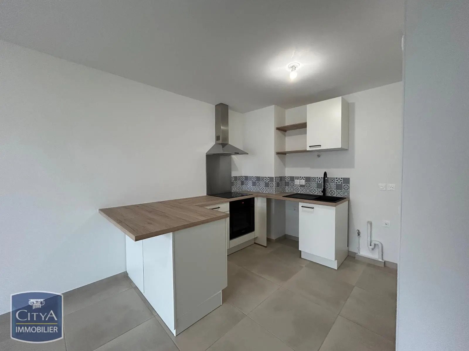 Appartement à louer, 43m², Trans-en-Provence