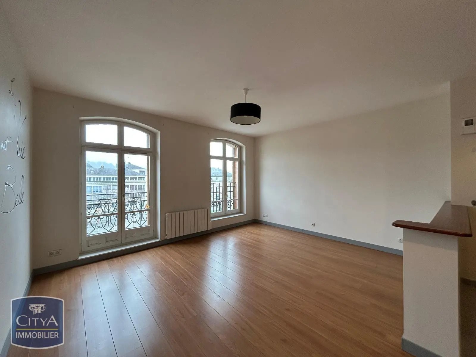 Appartement à louer, 81m², Sedan