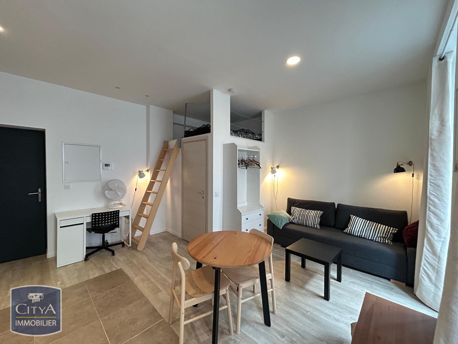 Appartement à louer, 24m², Saint-Etienne