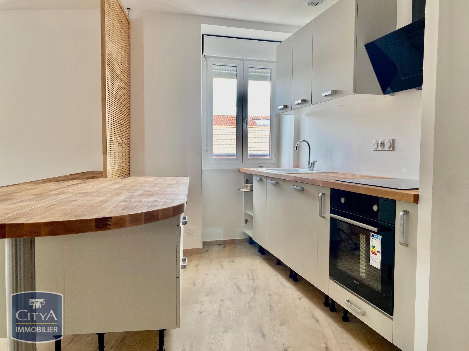 Appartement à louer, 49m², Gelos