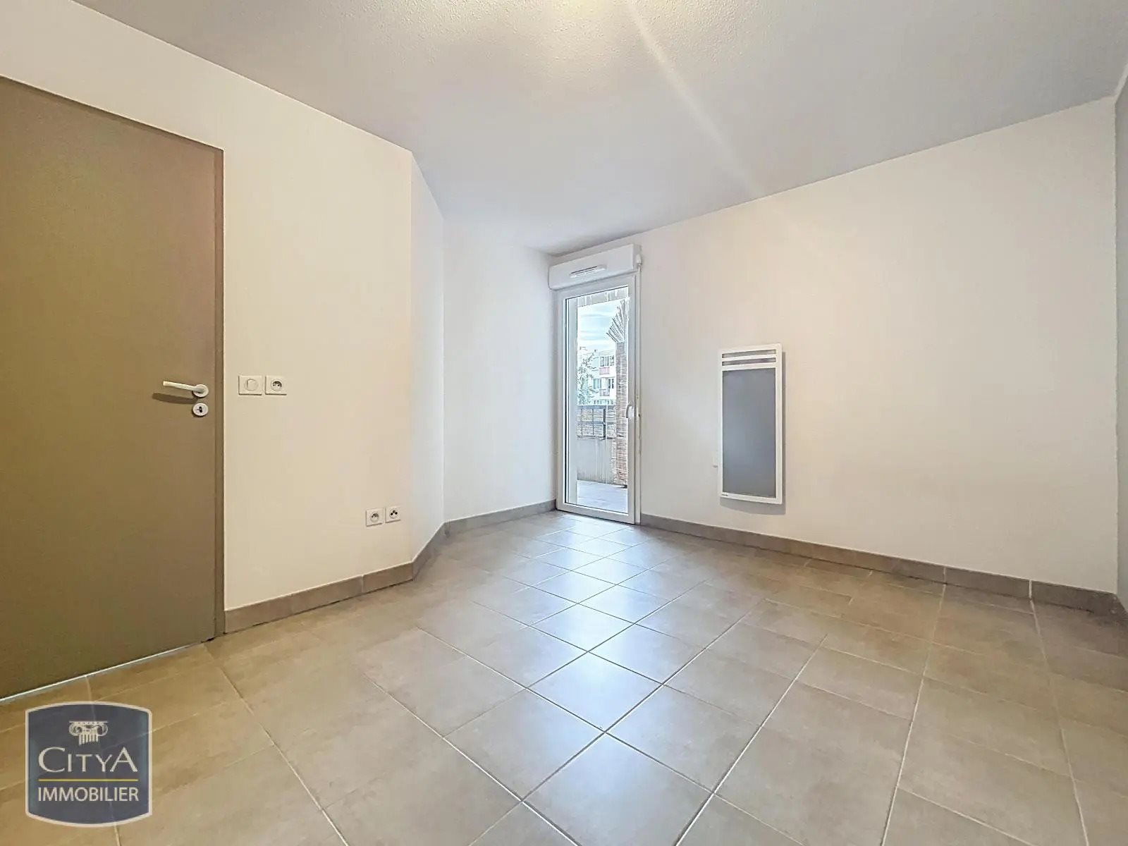 Appartement à louer, 41m², Nîmes