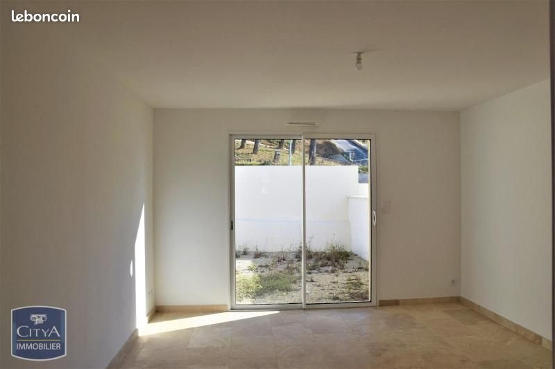Maison à louer, 63m², Rognac