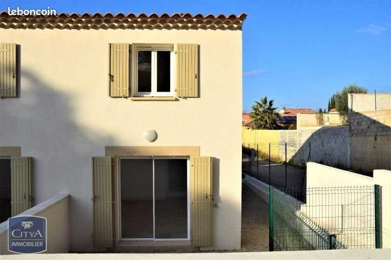 Maison à louer, 63m², Rognac