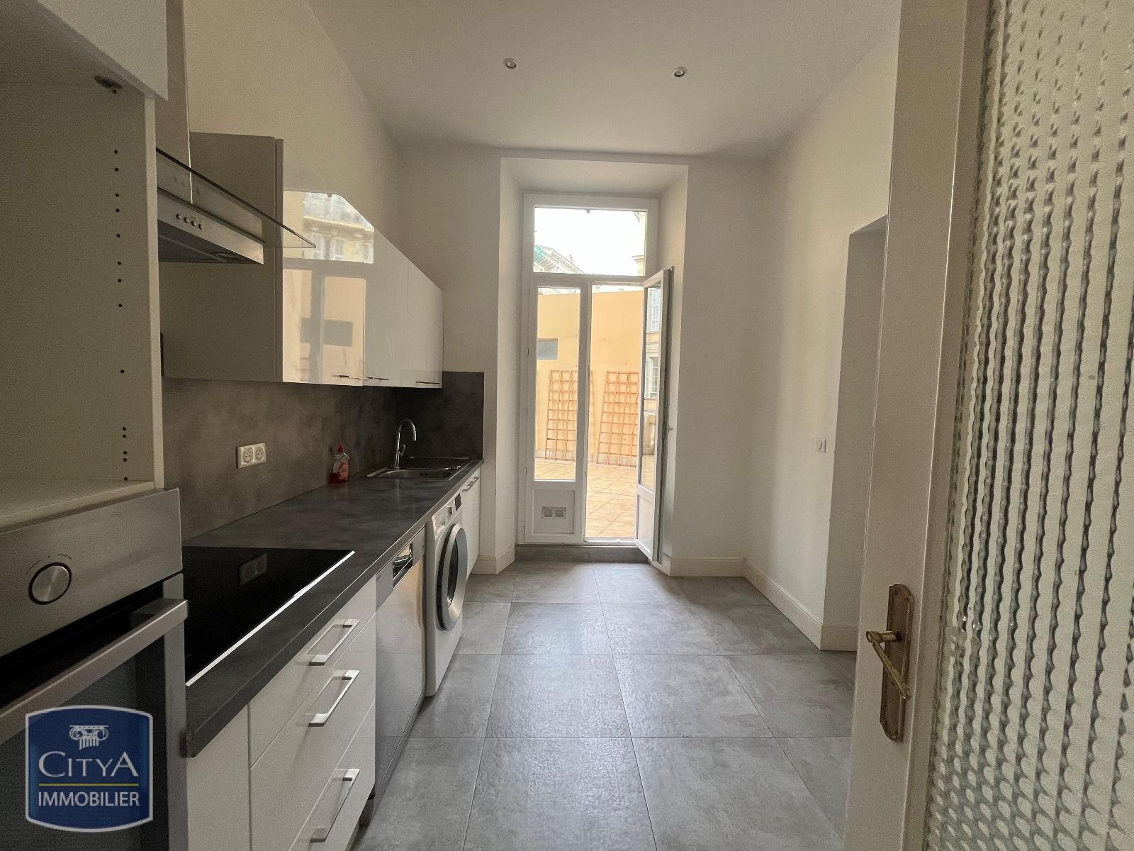 Appartement à louer, 137m², Nice