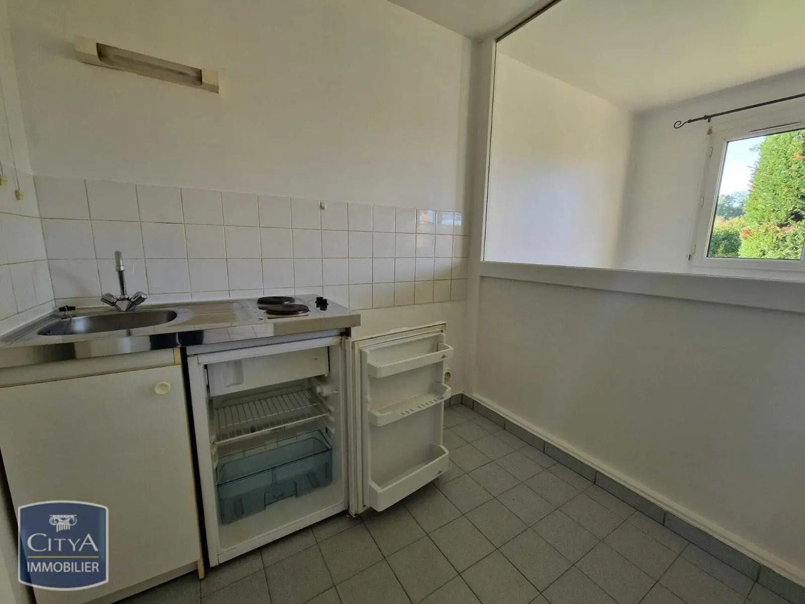 Appartement à louer, 27m², Pont-de-Chéruy