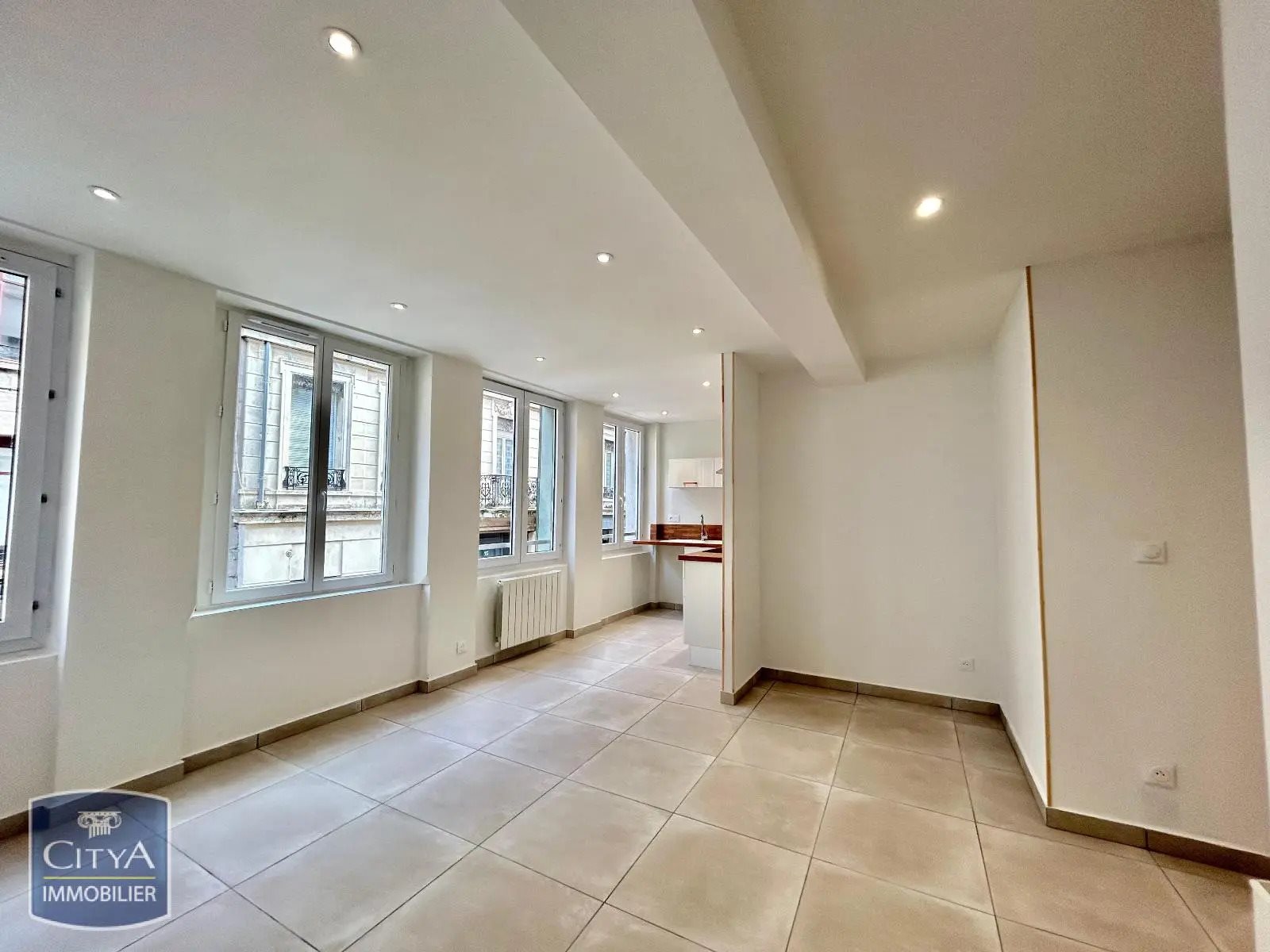 Appartement à louer, 40m², Saint-Etienne