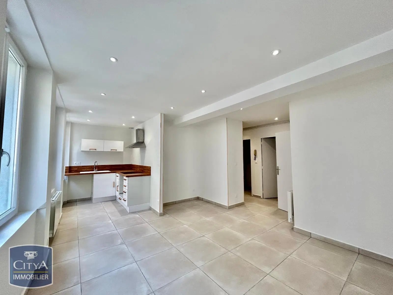 Appartement à louer, 40m², Saint-Etienne